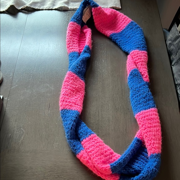 Colorful Knit Kids Scarf - Picture 3 of 3